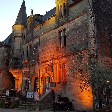 로슈포르트엥테르 La Tour Du Lion B&B 외부 사진
