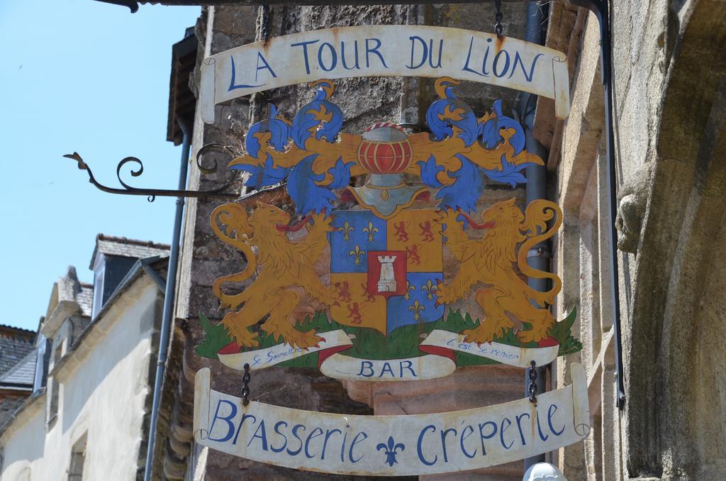 로슈포르트엥테르 La Tour Du Lion B&B 외부 사진